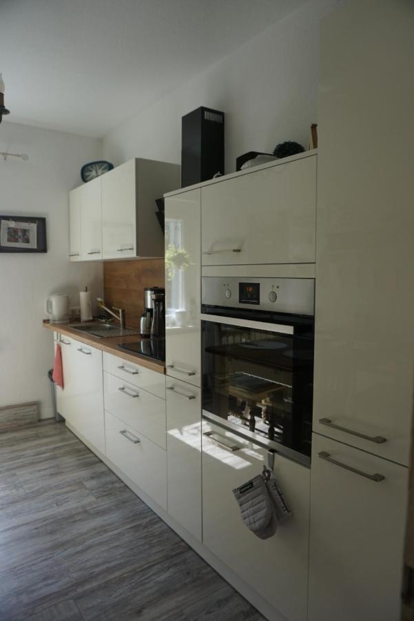 Dat Wittsche Hus - Ferienwohnung An Der Nordsee ヴィルヘルムスハーフェン エクステリア 写真